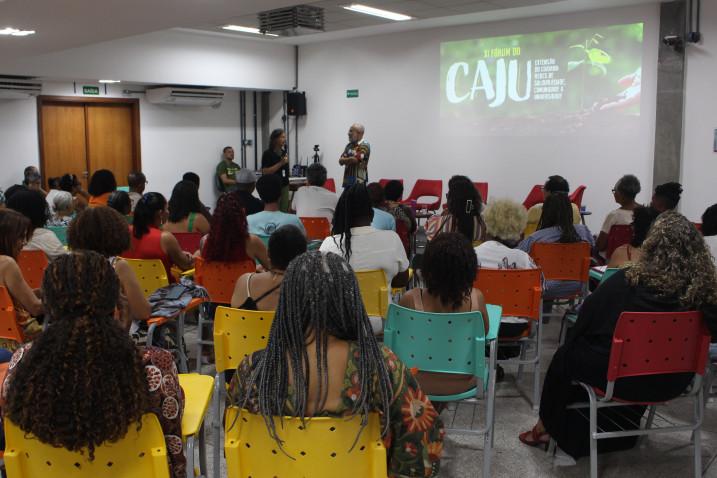 XI Fórum do Centro de Atenção às Juventudes (CAJU)