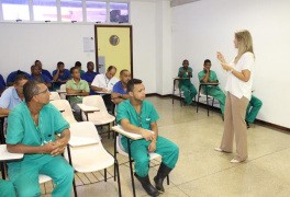 RH promove palestra sobre o alcoolismo