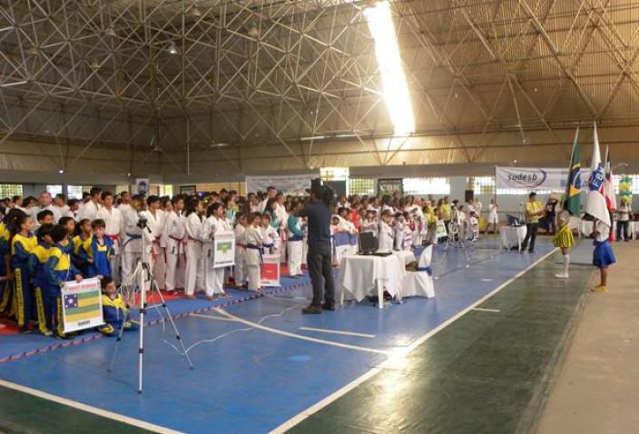 Bahiana-I-Etapa-Campeonato-Brasileiro-Karate-Adaptado-08-04-2016_(4).jpg