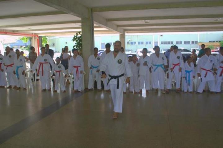 bahiana-apresentacao-atletas-karate-adaptado-cafis-31-03-2016-8-jpg