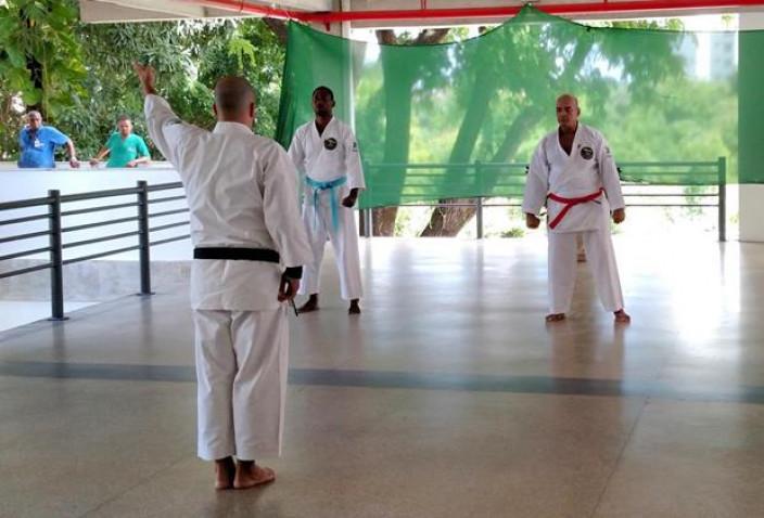 Bahiana-Apresentacao-Atletas-Karate-Adaptado-CAFIS-31-03-2016_(11)(1).jpg